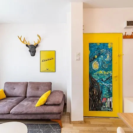 Central And Vibrant Flat In Besiktas * Istanbul