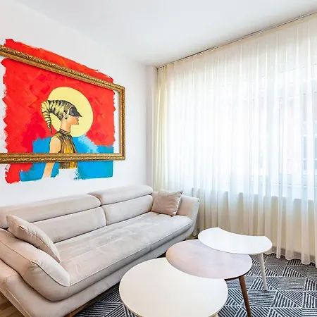 Central And Vibrant Flat In Besiktas *